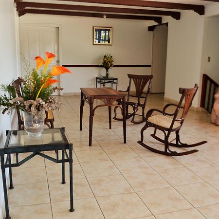 Hotel Casa Real Managua Buitenkant foto