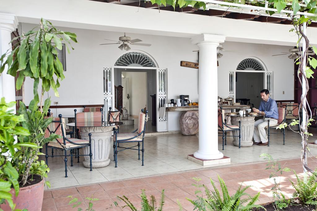 Hotel Casa Real Managua Buitenkant foto