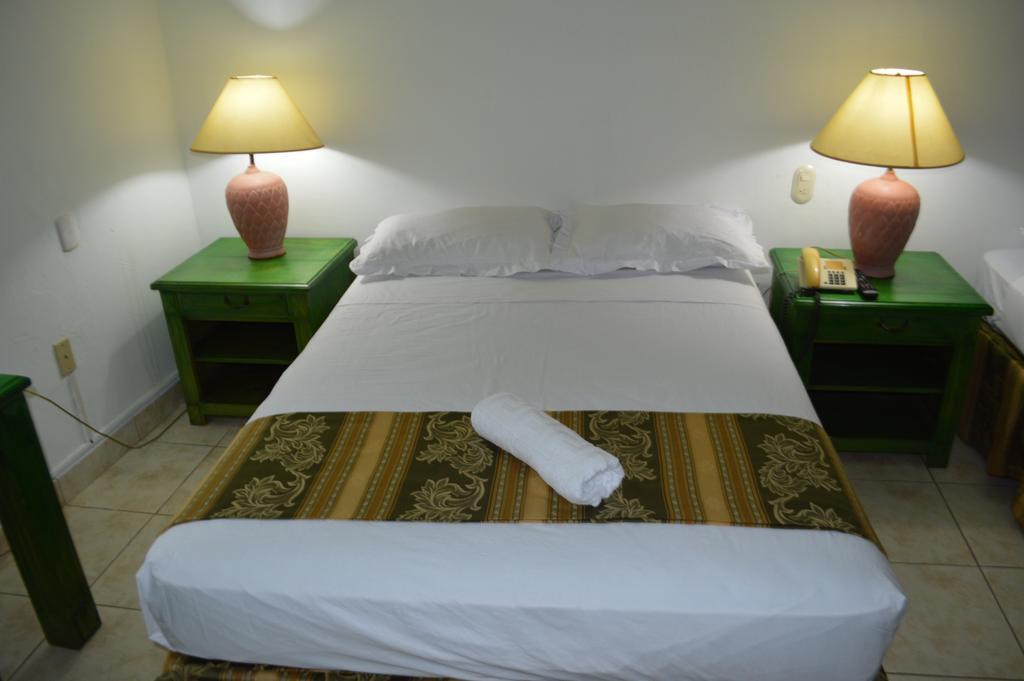 Hotel Casa Real Managua Buitenkant foto
