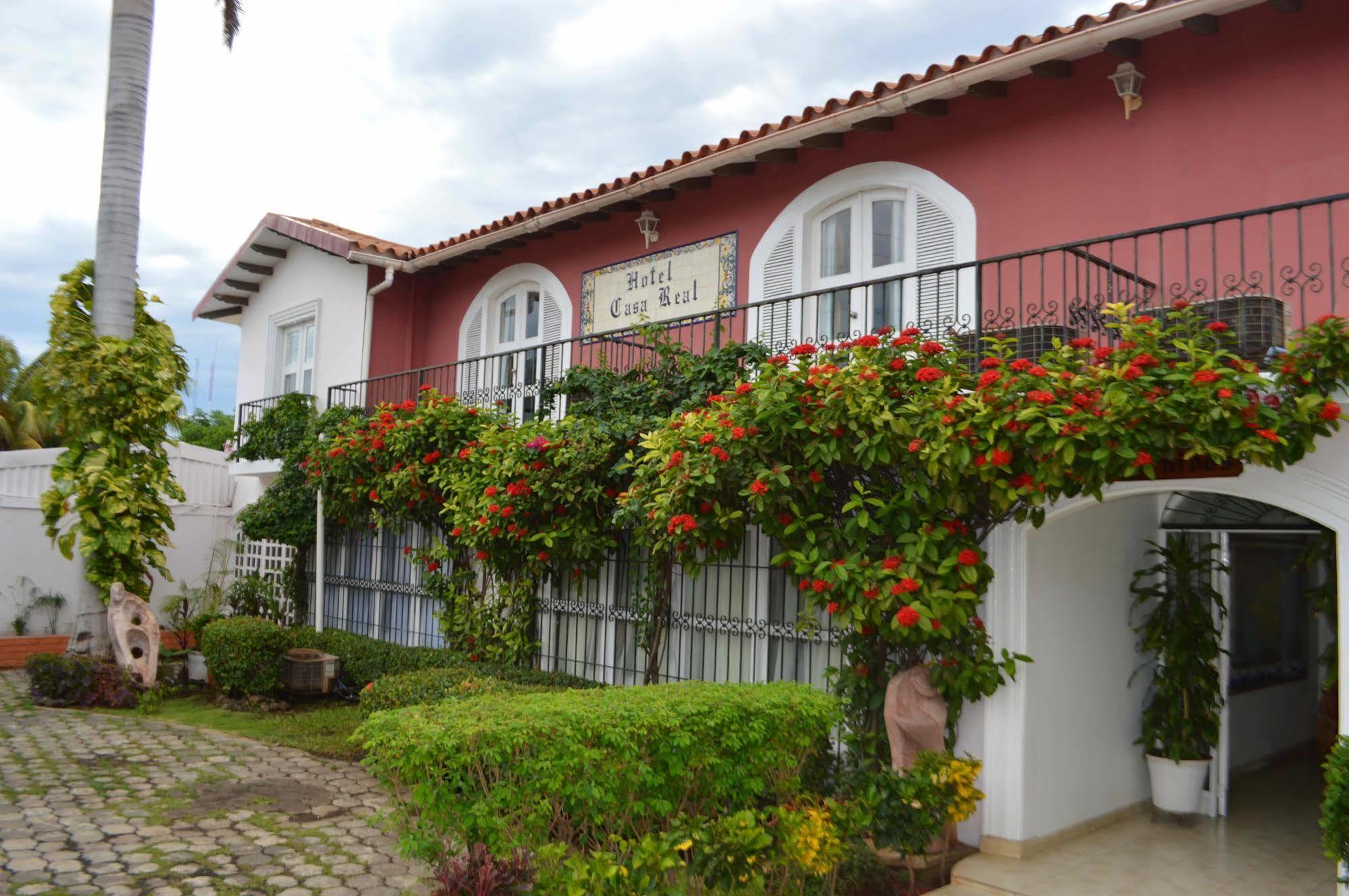Hotel Casa Real Managua Buitenkant foto