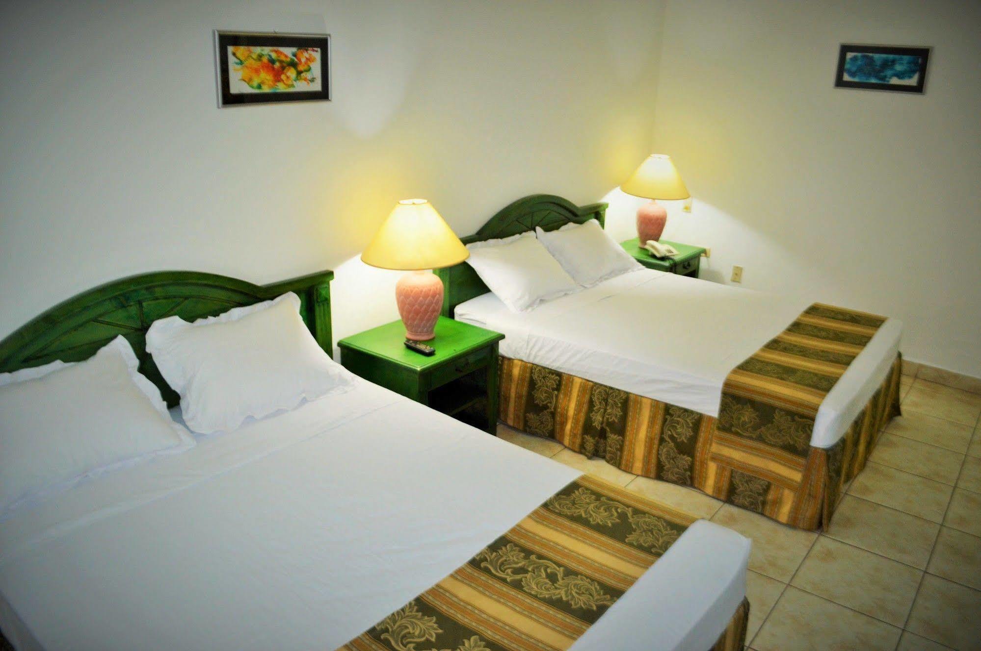 Hotel Casa Real Managua Buitenkant foto